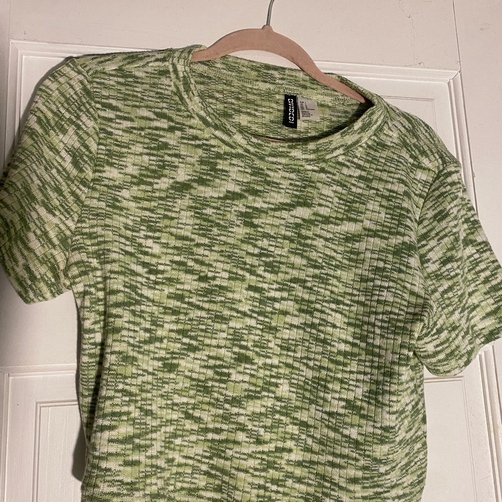 Divided soft slightly cropped T- shirt